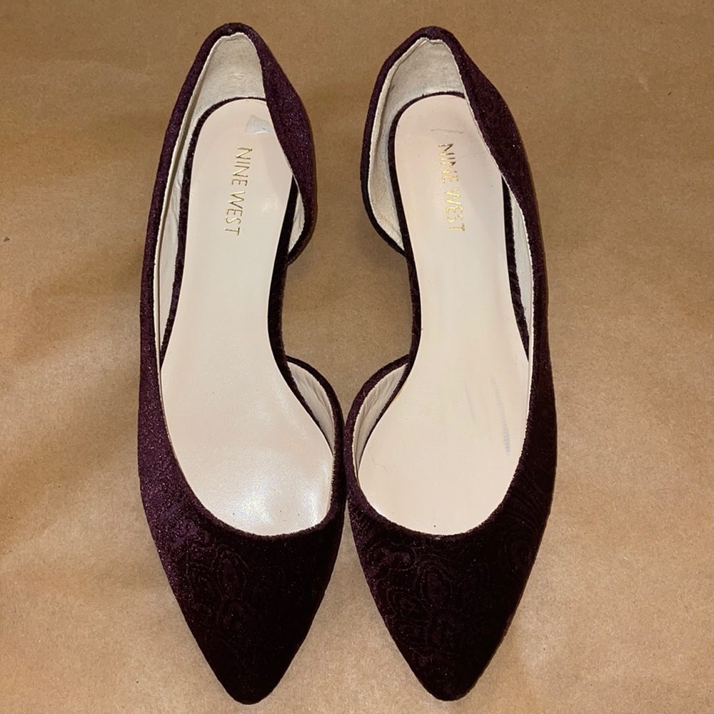 Nine West wine velvet pointed toe flats size 8